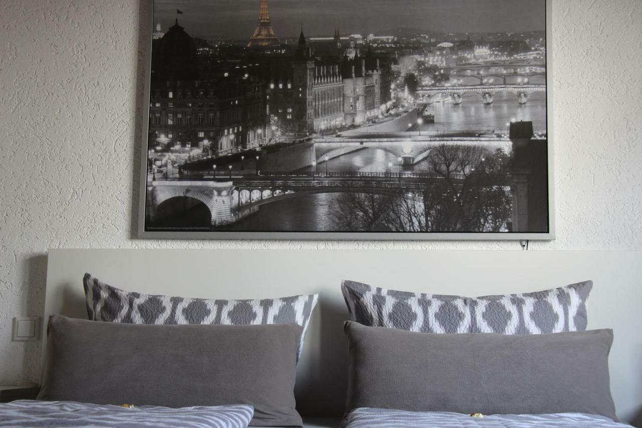 Schwarz-Weiss Apartment Rust Ngoại thất bức ảnh