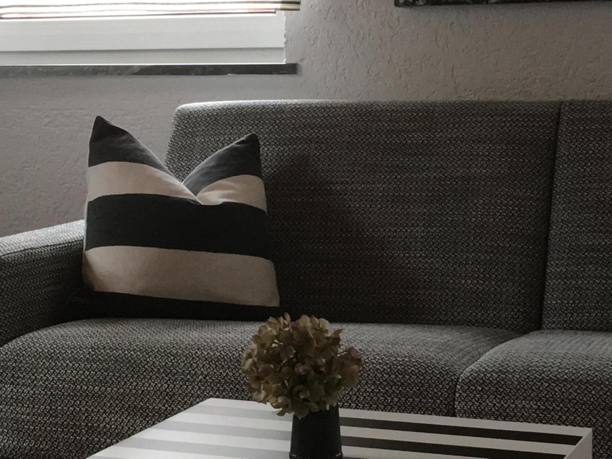 Schwarz-Weiss Apartment Rust Ngoại thất bức ảnh